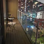 Modern 1br - Stylish - Luxury Skyline Views *