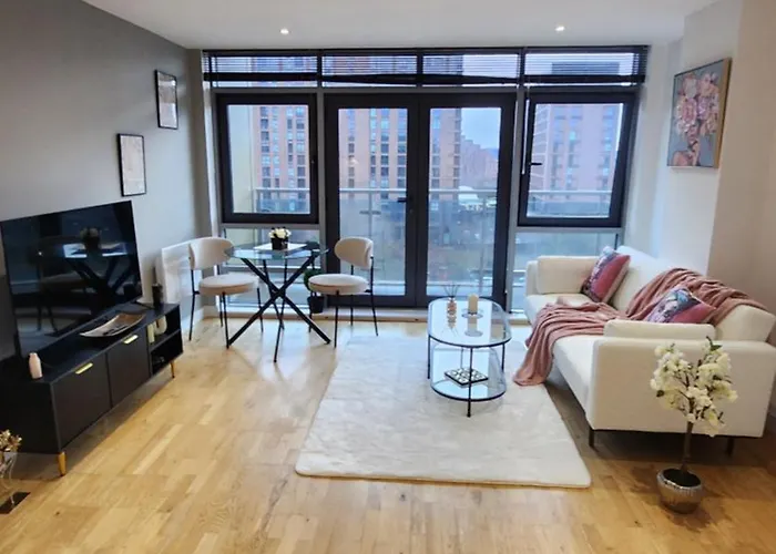 Modern 1br - Stylish - Luxury Skyline Views Leeds (West Yorkshire)