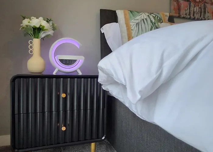 Modern 1br - Stylish - Luxury Skyline Views Leeds (West Yorkshire)