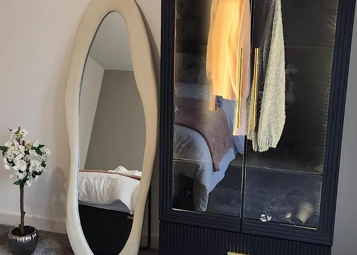 Modern 1br - Stylish - Luxury Skyline Views * Leeds (West Yorkshire)